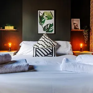  Apartment De Luxe Short Stays- Trent Bridge