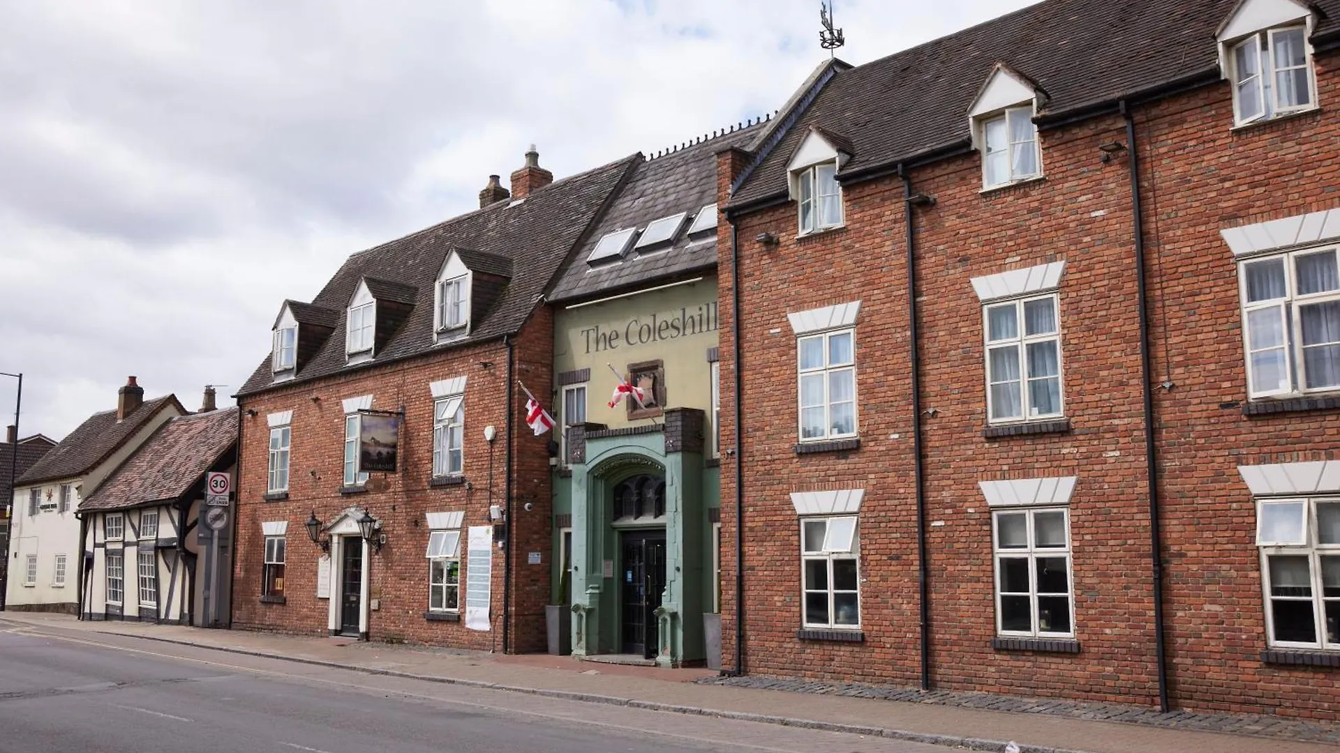 The Coleshill By Greene King Inns